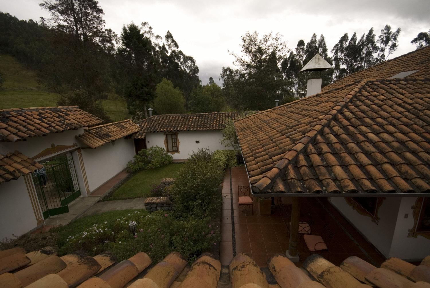 Hosteria Caballo Campana Cuenca Exterior photo